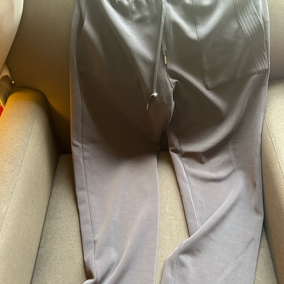 Club Monaco ultra soft dress/sweat pants with nice details - Picture 3 of 4
